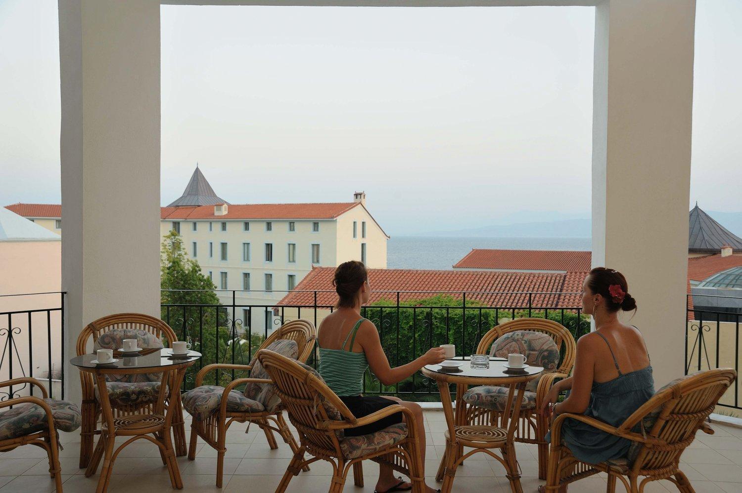Kentrikon Hotel & Spa Лутра-Эдипсу Экстерьер фото